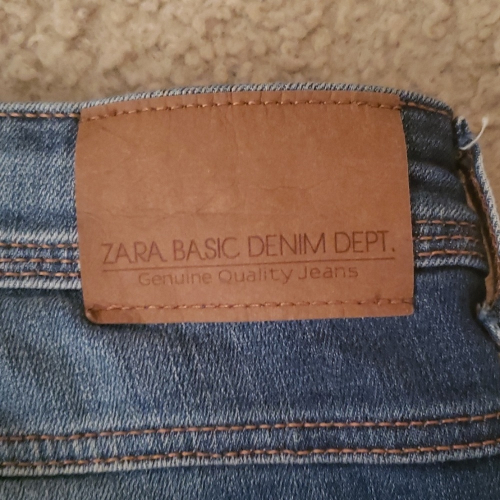 Jeans - Picture 3 of 3